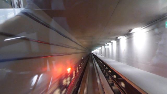 Hong Kong Airport HKG - Airport Automated People Mover смотреть онлайн