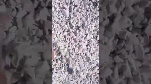 Крошка мраморная в мешках по 40 кг и по 1тн. фракция 10-20мм, 20-40мм. смотреть онлайн