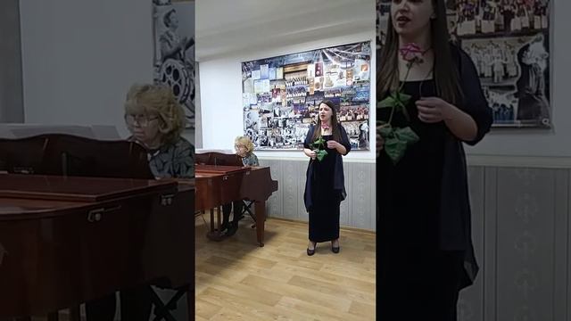 Шнайдер-Трнавський "Розы в снегу" смотреть онлайн