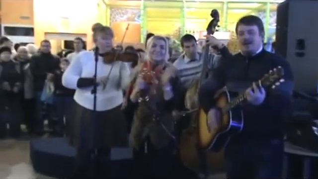 Рождественский флешмоб в Днепродзержинске смотреть онлайн