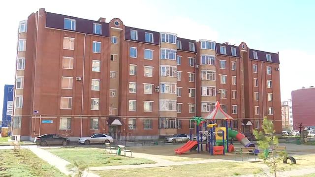 На две недели закрыли два подъезда в Костанае смотреть онлайн