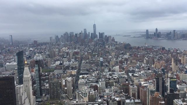 Вид на Манхэттен с Empire State Building смотреть онлайн