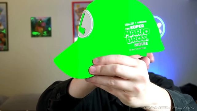 Unboxing a Giant QUESTION BLOCK! | Super Mario Bros Movie смотреть онлайн