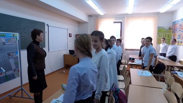Школа №6 в Геленджике. Директор. Обзор школы. смотреть онлайн