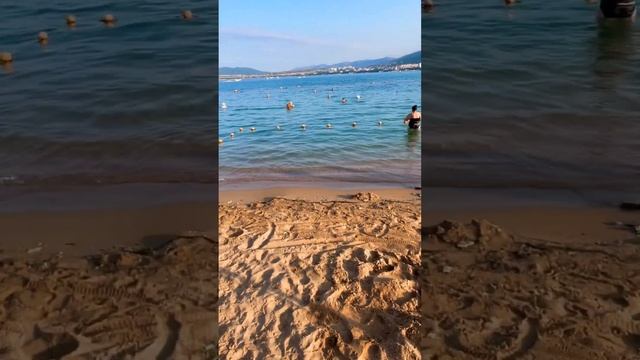 В какое время самая чистая вода ? #море #отдых #геленджик #геленджик2023 смотреть онлайн