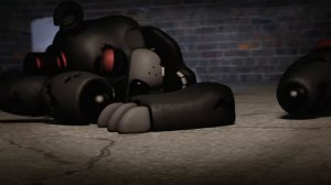 FNaF Twisted vs Salvaged Animatronics