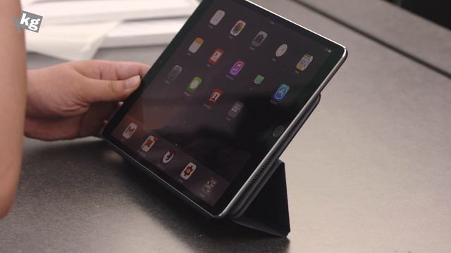 Apple Smart Keyboard for iPad Pro 10.5 Unboxing [4K] смотреть онлайн