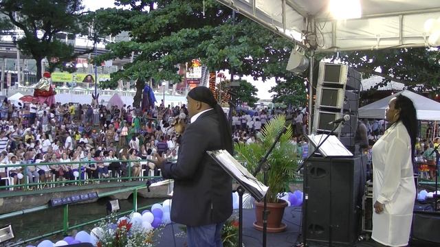 Dupla 2 e 1 no 16º Movimento Você e a Paz 2013 Dique do Tororó смотреть онлайн