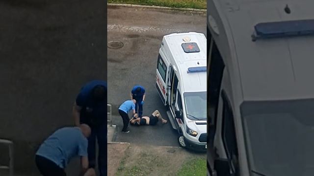 Доставили пациента в больницу смотреть онлайн