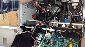 Ремонт котла ARISTON BS II 15 FF. Ошибка дымоудаления. Замена платы с оригинальной на универсальную