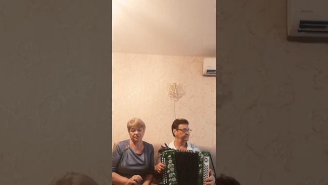 распускаются алые розы смотреть онлайн