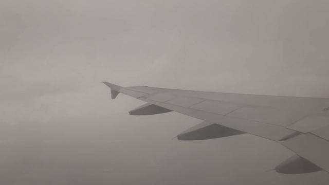 A320 Колавиа-TUI Рейс Ираклион-Москва Заход на посадку, посадка и руление Часть1 смотреть онлайн