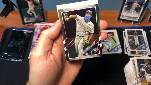 FIRST LOOK!!! Topps 2021 series 1 HOBBY BOX opening. I pull a SKETCH CARD of a Future HOFer! смотреть онлайн