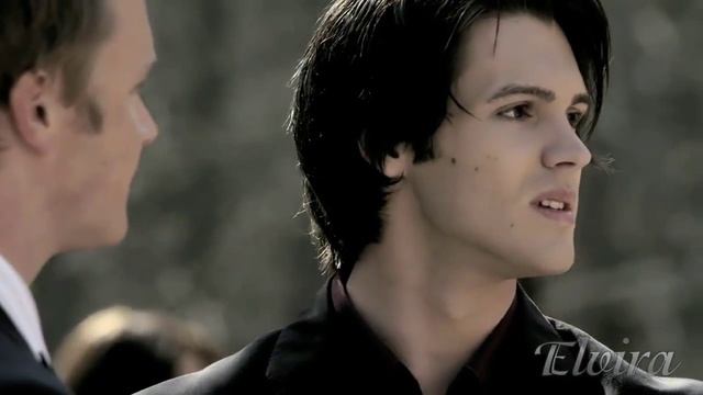 Mad_World_-_The_Vampire_Diaries