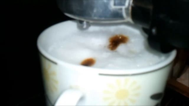 Cappuccino System in DeLonghi EC 145 смотреть онлайн