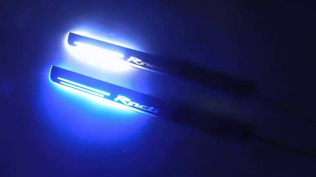 ラクティス Ractis NCP120系 スカッフプレート LED 流れる 白 青 ２点セット смотреть онлайн