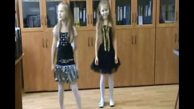 поздравление к 8 марта 3.wmv смотреть онлайн