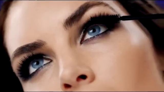 ESTÉE LAUDER INTRODUCES SUMPTUOUS EXTREME MASCARA смотреть онлайн
