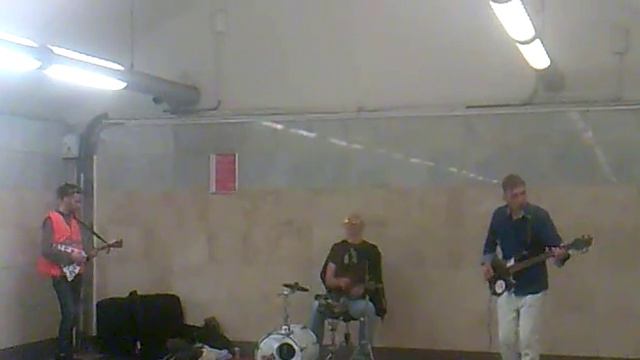 Never Mind The Balalaika смотреть онлайн