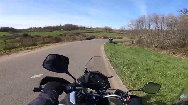 Essai V-STROM 650 смотреть онлайн