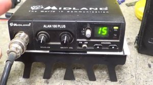 Автомобильная радиостанция Alan 100 Plus.