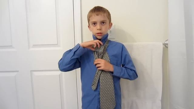 How to Tie a Tie - For Beginners - Quick and Easy смотреть онлайн
