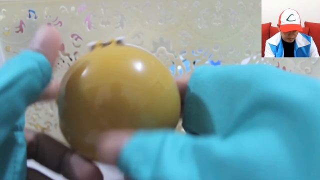 Real Life MasterBall - Pokemon - PokeBall - Gym Badge смотреть онлайн
