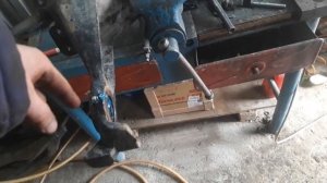 Стучит под кабиной ? МАН f2000  Замена  подшипников тросиона кабины салейтблоков  и ремонт гура