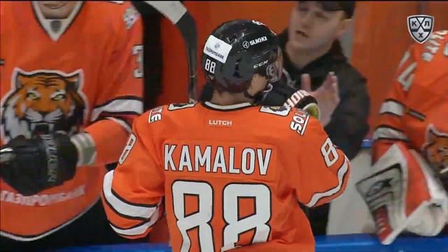 Kamalov's late goal leads Amur past Lokomotiv смотреть онлайн