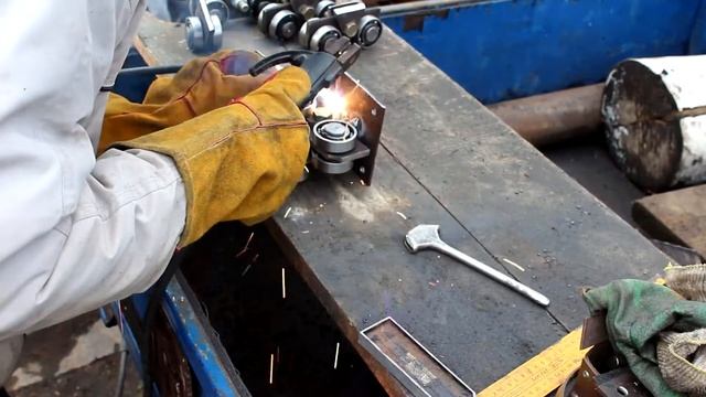 Сварка! Опорные ролики из 205-х подшипников.