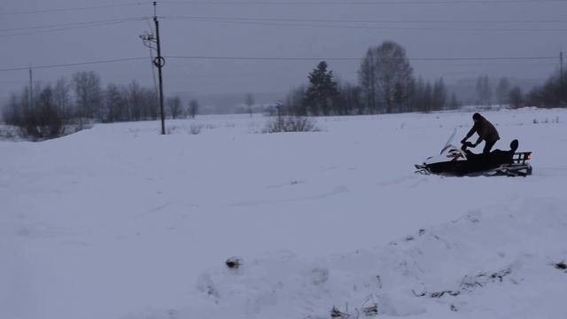 Как Стелс Росомаха катается по снегу в Томске
