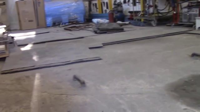 Не кузовной ремонт. Гараж. Бетон залит. смотреть онлайн