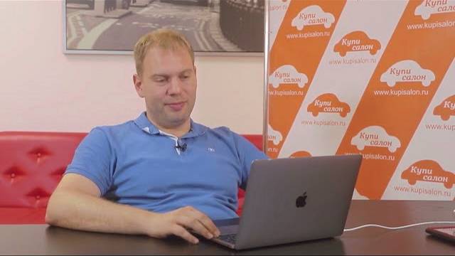 Tesla Model X - перетяжка сидений в алькантару