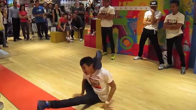 Mizuno Prima Cantabile mini flashmob смотреть онлайн