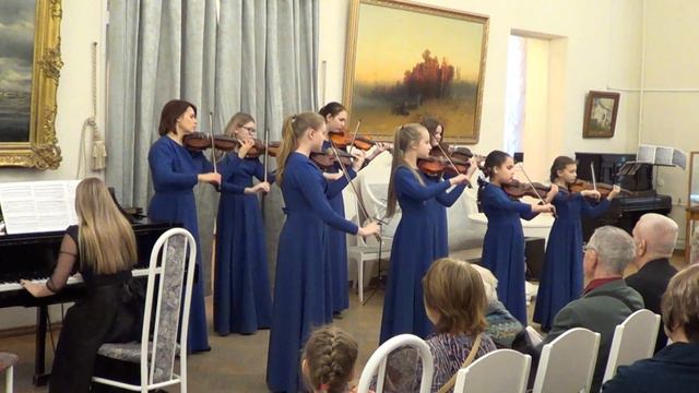 Ансамбль скрипачей 