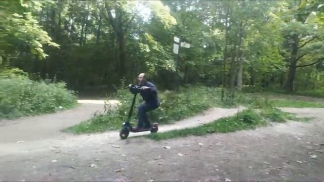 Kugoo M4 pro- лёгкий прыжок смотреть онлайн