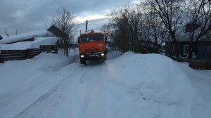 Манипулятор вездеход в работе.