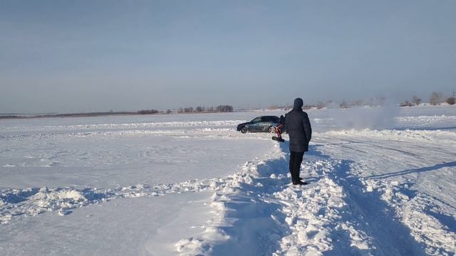 Субару против крайслер ledi Актюбинск гонка на льду смотреть онлайн
