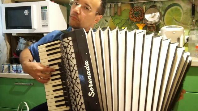50 Cent - P.I.M.P. (accordion version) смотреть онлайн
