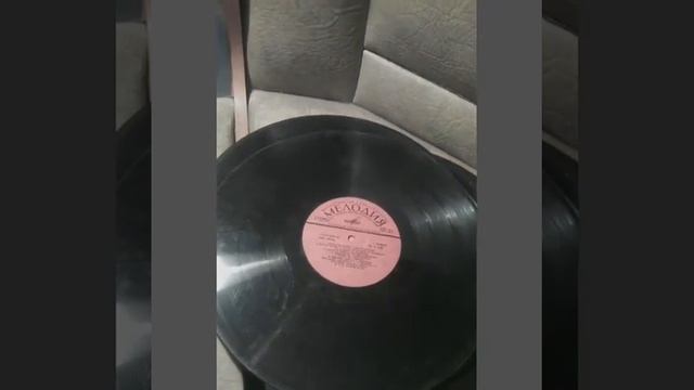 Пластинки СССР которые нашол на чердаке 2!)) краткое описание! смотреть онлайн