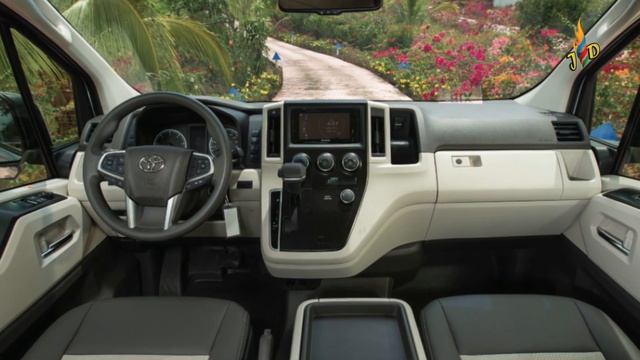 2023 TOYOTA HIACE GL GRANDIA TOURER 2.8L A/T смотреть онлайн