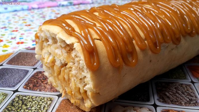 Яблочный рулет. Очень просто приготовить. Нежное бисквитное тесто и кисло-сладкие яблочки. смотреть онлайн