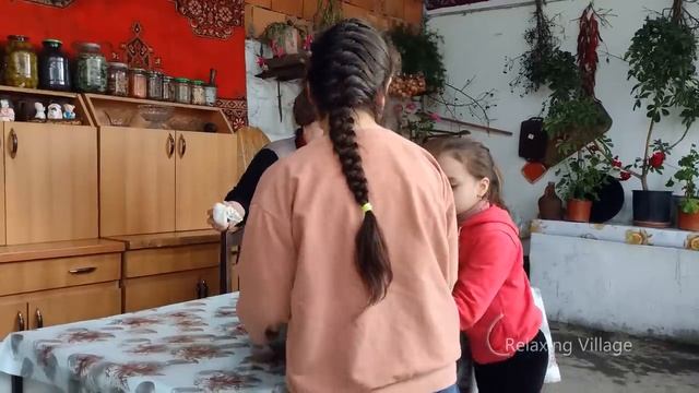 БАБУШКА ГОТОВИТ АППЕТИТНЫЕ БЛЮДА И ДЕСЕРТ ШЕКЕРБУРА Азербайджанская Кухня Деревенская Кухня Рецепты смотреть онлайн