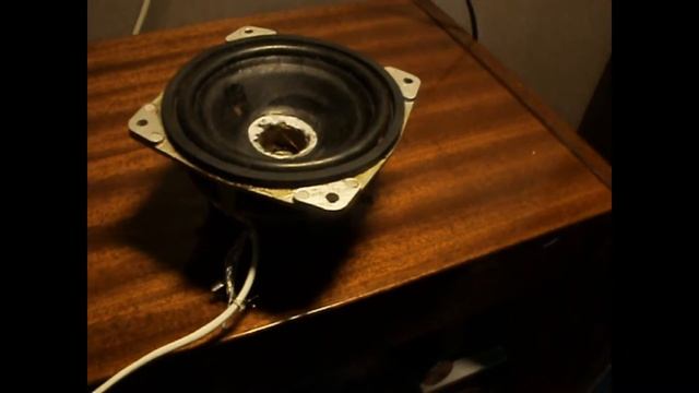Old soviet (S-30) damaged speaker BLOWOUT смотреть онлайн