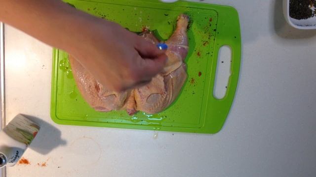 Chicken Tabaka (tapaka). Very TASTY and SIMPLE! Subtitles смотреть онлайн