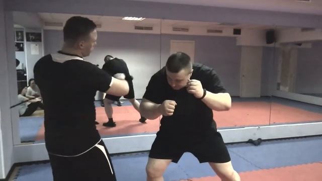 Хлыст Cold Steel Sjambok. Уличные хитрости. Самооборона для начинающих. Работа с плёткой. смотреть онлайн