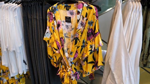 Where to shop in New York City without getting ripped off смотреть онлайн