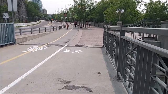 Walking Confederation Boulevard (Ottawa, Ontario/Gatineau, Quebec Canada). смотреть онлайн