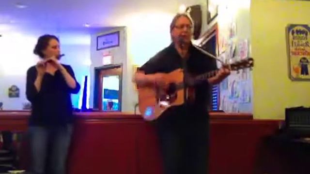 Tom Irwin and Theresa O'Hare Slip Away from Yop смотреть онлайн