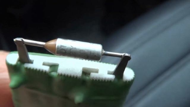 Не работает 1 2 3 скорость в печке. Причина резистор отопителя смотреть онлайн